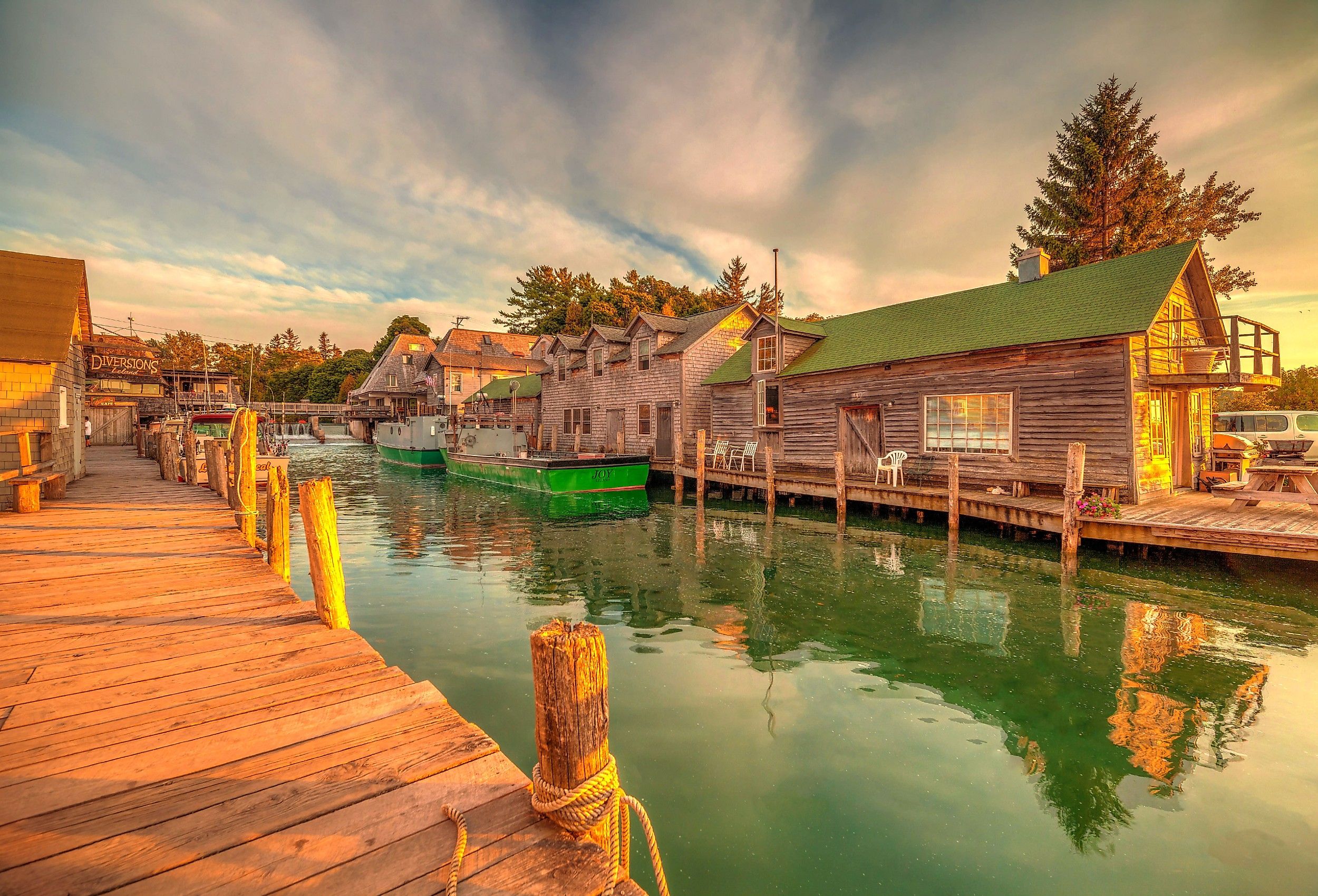 Fishtown Leland docks