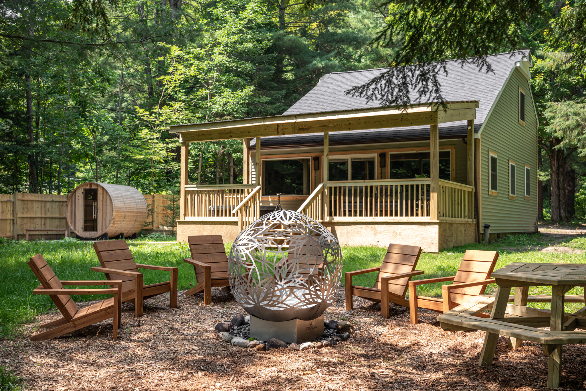 Streamside — fire pit and barrel sauna