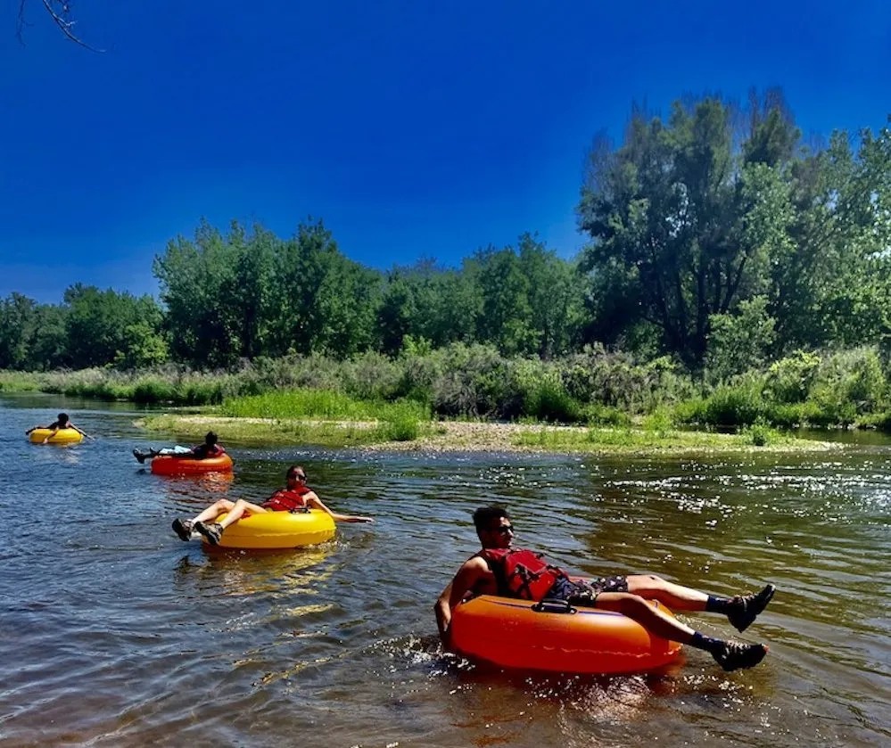 Platte River tubing — Riverside Canoes